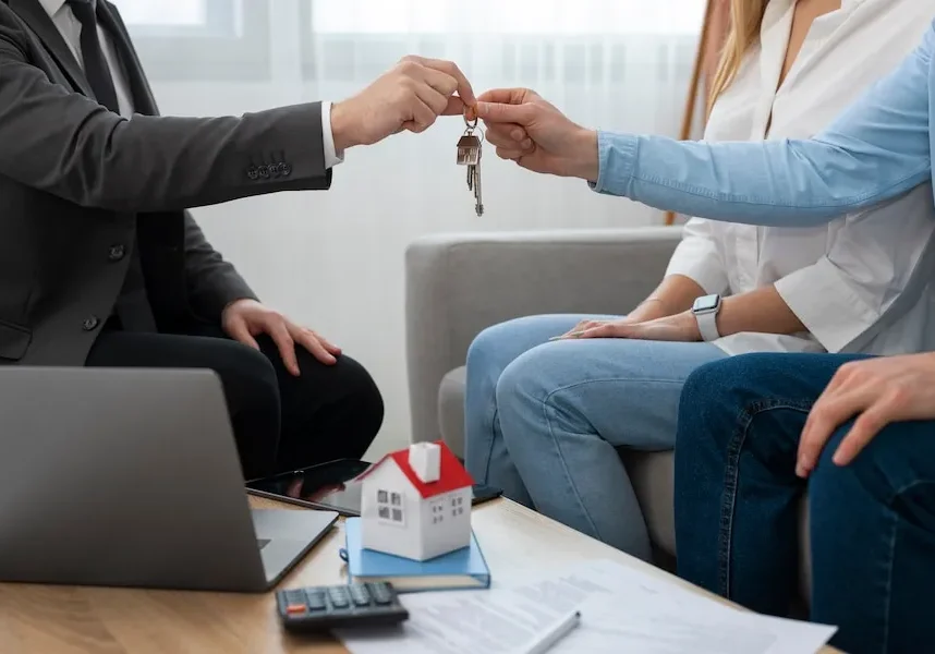 showing-house-doing-business